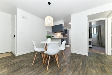 1510 Benjamin Pkwy unit B, Greensboro, NC 27408 - photo 5