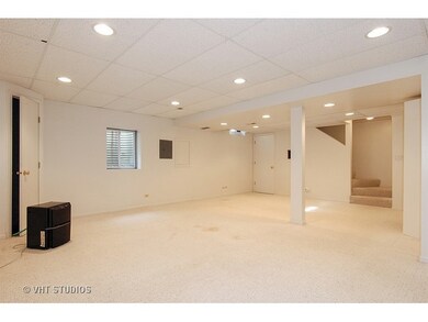 1822 Cambridge Dr, Carpentersville, IL 60110 - photo 7