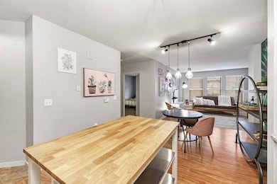 Washington Square Apartments unit 104B, Green Bay, WI 54301 - photo 6