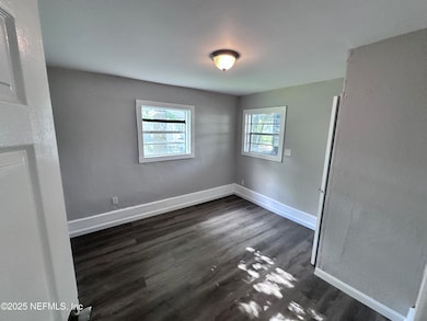 1567 W 6th St, Jacksonville, FL 32209 - photo 6