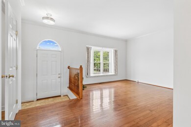 20966 Martingale Square, Sterling, VA 20165 - photo 5