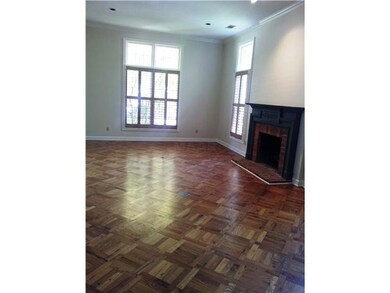 LIVING ROOM WITH 11 FT CEILINGS