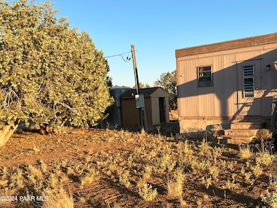 1328 W Yukon Dr, Ash Fork, AZ 86320 - photo 3