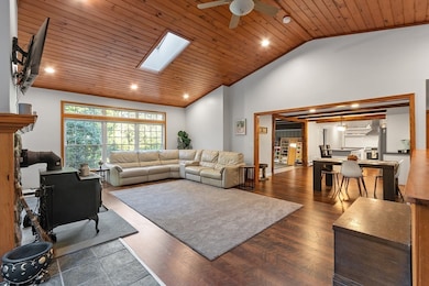 1249 Richardson Rd, Ashby, MA 01431 - photo 4