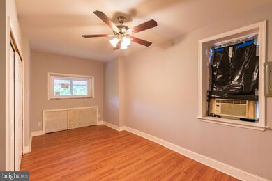 1931 S 21st St unit 2, Philadelphia, PA 19145 - photo 7