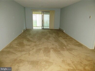 110 Chatham Dr unit C, Monroe Township, NJ 08831 - photo 5