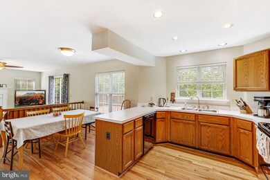 13244 Scottish Hunt Ln, Bristow, VA 20136 - photo 6