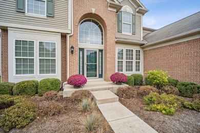 4021 Stratford Ln, Carpentersville, IL 60110 - photo 2