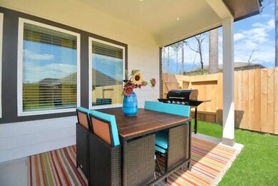 14257 Lake Lodge Dr, Conroe, TX 77384 - photo 2