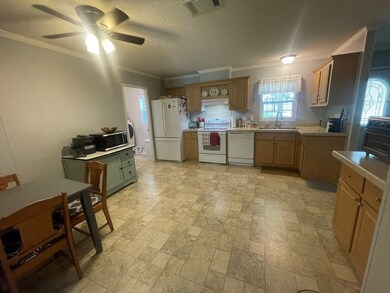 365 Travis Boyd Rd, Mansfield, TN 38236 - photo 7