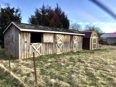 1005 Old Center Church Rd, Shelbyville, TN 37160 - photo 7