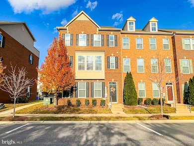 10942 Saint Patricks Park Aly, Waldorf, MD 20603 - photo 2