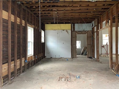 215 E Hull St, Denison, TX 75021 - photo 2