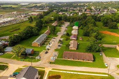 4310 Oakwood Cir, Morristown, TN 37814 - photo 7