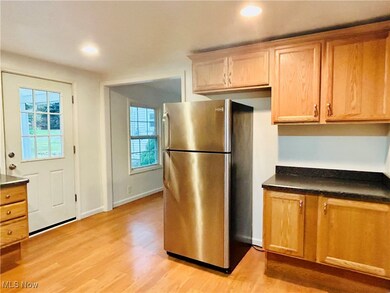 37 Harvey St, Struthers, OH 44471 - photo 6