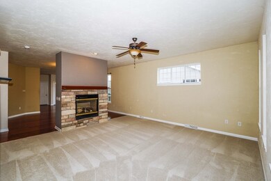 5217 Teaberry Ln, Fitchburg, WI 53711 - photo 4