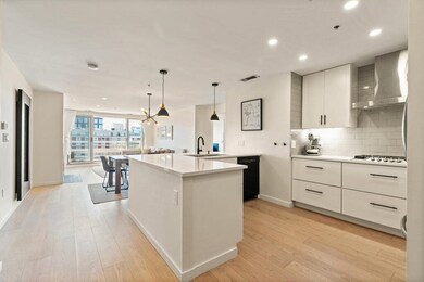 Thomas Graves Landing unit 707, Cambridge, MA 02141 - photo 2