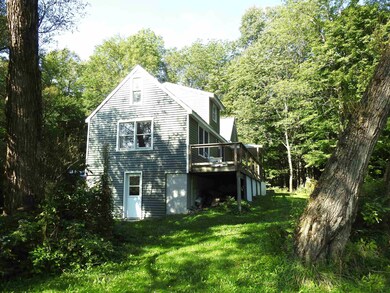 Right side with walkout