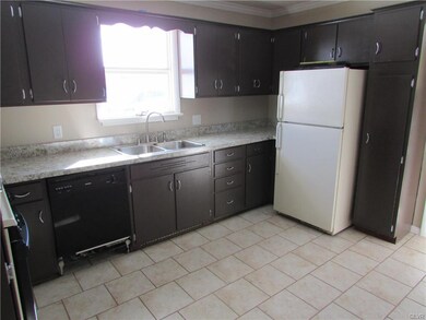 728 E Main St, Macungie, PA 18062 - photo 4