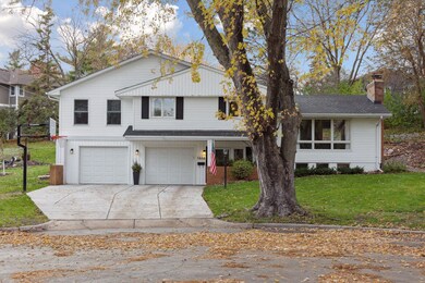 1446 Texas Cir S, Saint Louis Park, MN 55426 - photo 2