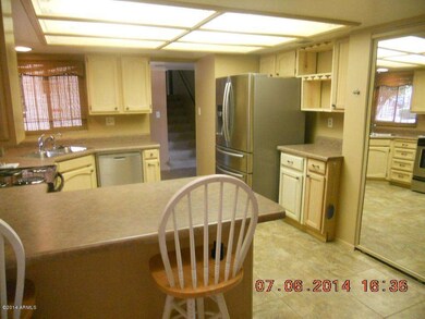 3321 S Dorsey Ln, Tempe, AZ 85282 - photo 3