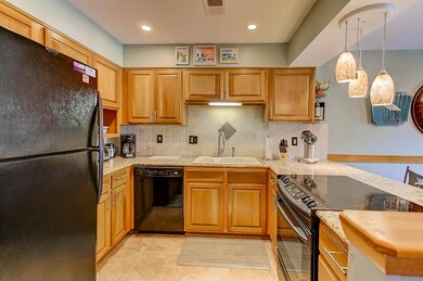 9E Mariners Walk (46)