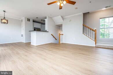 13065 Marcey Creek Rd, Herndon, VA 20171 - photo 4