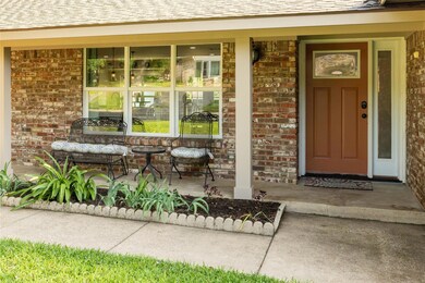 708 Edgehill Dr, Hurst, TX 76053 - photo 3