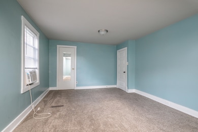 1233 E Dunklin St unit A&B, Jefferson City, MO 65101 - photo 2