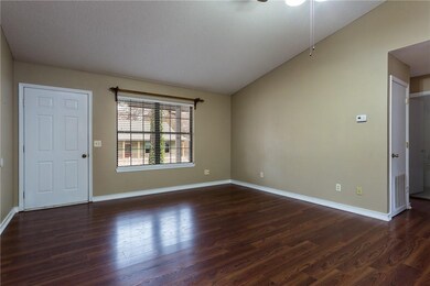 30 Dulverton Dr, Bella Vista, AR 72715 - photo 2