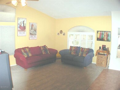 405 W El Freda Rd, Tempe, AZ 85284 - photo 5