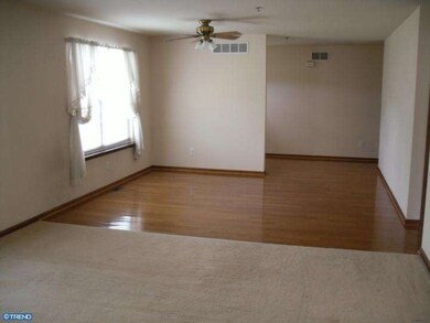 309 Jefferson Ct, Royersford, PA 19468 - photo 7