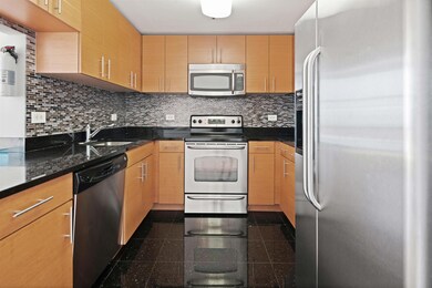 102 Christopher Columbus Dr unit 901, Jersey City, NJ 07302 - photo 2