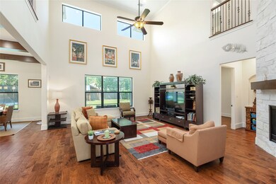 1059 W 41st St, Houston, TX 77018 - photo 7