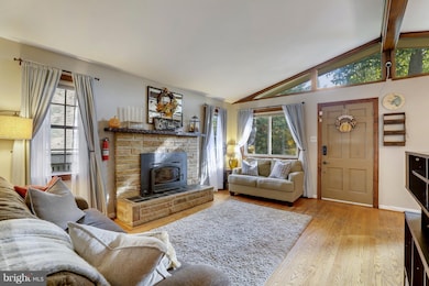 420 Holly Dr, Annapolis, MD 21403 - photo 3