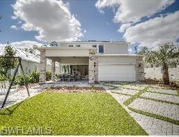 Oakview exterior - synthetic turf lawn