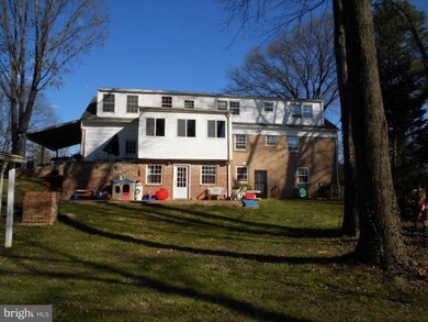 2623 Stirrup Ln, Alexandria, VA 22308 - photo 2