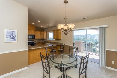 005_Dining Room