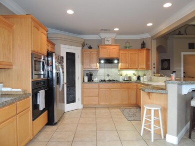 1107 Coggins St, Redding, CA 96003 - photo 7