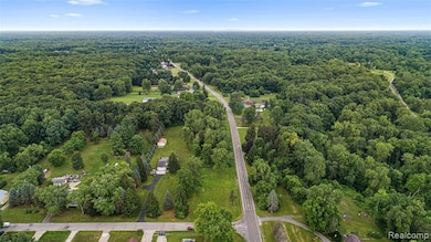 39357 Wade Rd, Romulus, MI 48174 - photo 3