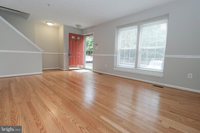 8707 Thornbrook Dr, Odenton, MD 21113 - photo 2