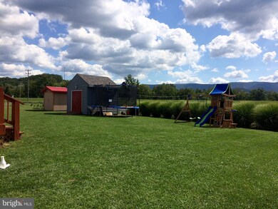 21 Hiser St, Moorefield, WV 26836 - photo 7