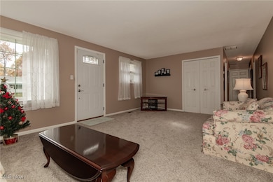 7513 Manor Dr, Mentor On the Lake, OH 44060 - photo 3