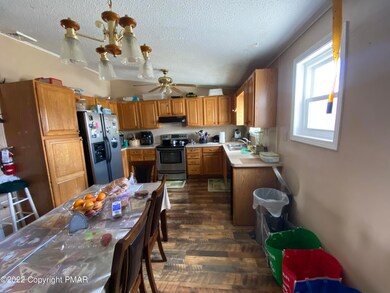 1853 Blanding Dr, Blakeslee, PA 18610 - photo 5