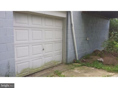 966 W Market St, Schuylkill Haven, PA 17972 - photo 3