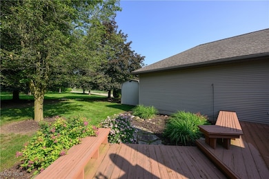 986 S Azalea Blvd, Barberton, OH 44203 - photo 5