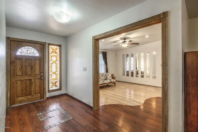 1910 E June Cir Mesa AZ 85203-large-002-