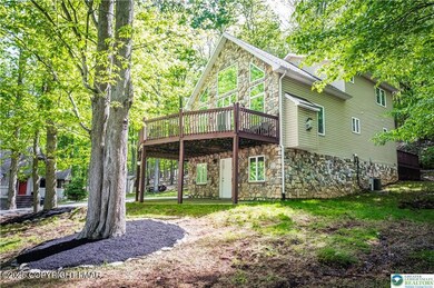 79 Muskegon Cir, Hazle Township, PA 18202 - photo 4