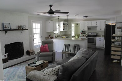 602 Gray Fox Square, Taylors, SC 29687 - photo 4