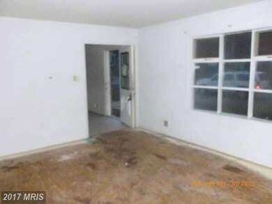 9905 Locust St, Glenn Dale, MD 20769 - photo 3